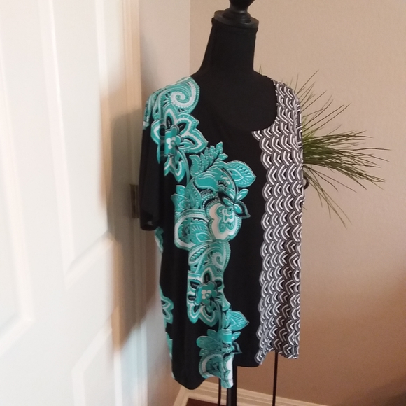 Chico's Ladies Tunic Top - Picture 2 of 7